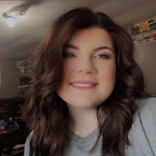 Stylist Alyssa Davis