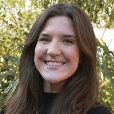 Roxanne Newton's Instagram, Twitter & Facebook