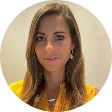 Nicole Sandler's Instagram, Twitter & Facebook