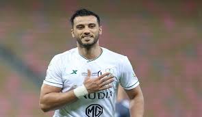 انضم السومة للأهلي السعودي موسم 2014/2015 وبدأ تألقه مع سريعًا سريعًا في أول موسم بأول مشاركة في 16 أغسطس 2014، وفي أول مشاركة في دوري عبد. Ø¹Ù…Ø± Ø§Ù„Ø³ÙˆÙ…Ø© ÙŠØ¬Ø¯Ø¯ Ø¹Ù‚Ø¯Ù‡ Ù…Ø¹ Ø§Ù„Ø£Ù‡Ù„ÙŠ Ø±Ø³Ù…ÙŠØ§ Ø­ØªÙ‰ 2024 Ù‚Ù†Ø§Ø© Ø§Ù„Ø¹Ø§Ù„Ù… Ø§Ù„Ø§Ø®Ø¨Ø§Ø±ÙŠØ©