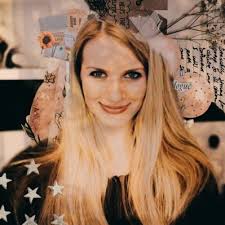 Lizbeth Robledo (@Lizrobledos)