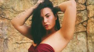 Jun 28, 2020 · demi lovato. Ganz Schon Sexy Demi Lovato Ungeschminkt Im Badeanzug Promiflash De