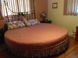 Bedroom design with round bed ideas | modern round bed idea. My Gran S Round Bed Mildlyinteresting