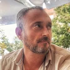 Daniel Cañete Román (@dcanete)