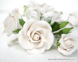 I love making gumpaste flowers. How To Color Gum Paste Flowers Decorated Treats