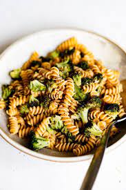 Lemon Pepper Broccoli Rotini With Garlic Vegan Gluten Free Recipe Vegetarian Recipes Rotini Pasta Recipes Perfect Pasta