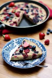 Recette Du Gateau A La Poele Aux Fruits Rouges Sans Gluten Gateau A La Poele Gateau Sans Gluten Et Recette