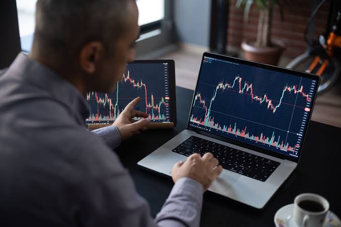 Top 5 Essentials to Know Before Investing in Stocks