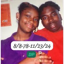 Does anyone remember a fellow by the name of Donovan Street? He was slim  (we all were), and VERY fast, from what I recall. I have been trying to  figure out what