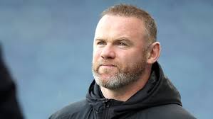 Wayne rooney pictures go viral as girls pose for selfies while he sleeps in hotel chair. Wayne Rooney Hotel Room Pictures Snapchat Model 21 And Pals Left Mortified Irish Mirror Online