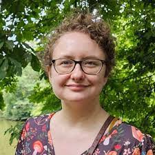 Suzanne Boswell's Instagram, Twitter & Facebook