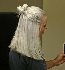 Real Life Targaryen Hair Color Now Who Can Teach Me How To Braid Wherearemydragons Bendthe Grey Hair Care Silver White Hair Natural Gray Hair