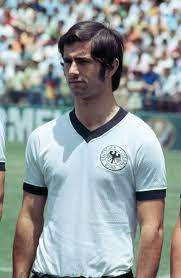 أهداف جيرد مولر العشرة في كأس العالم 1970. Ø¬ÙŠØ±Ø¯ Ù…ÙˆÙ„Ø± Ø£Ø³Ø·ÙˆØ±Ø© Ø¨Ø§ÙŠØ±Ù† Ù…ÙŠÙˆÙ†Ø® ÙˆÙ…Ù„Ùƒ Ø§Ù„ÙƒØ±Ø© Ø§Ù„Ø£ÙˆØ±ÙˆØ¨ÙŠØ©