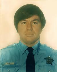 The Chicago Police Department remembers Patrolman Gregory R. Edwards #4562,  EOW September 29, 1987. Patrolman Edwards was off-duty when he encountered  an armed offender who tried to rob him. During the struggle,