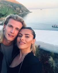 Sophia thomalla ist die tochter der schauspieler simone thomalla und andré vetters. Sophia Thomalla Starportrat News Bilder Gala De