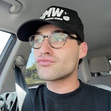 Kyle Raney's Instagram, Twitter & Facebook