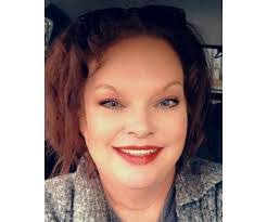 Renee Salisbury's Instagram, Twitter & Facebook