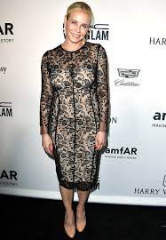 Chelsea joy handler is an american comedian, actress, writer, television host, producer and activist. Chelsea Handler Steckbrief News Bilder Gala De