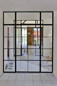 Zwei Glastrennwande Mit Tur Im Loftcharakter Glastrennwande Glaswand Glastrennwand