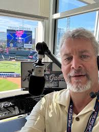 Alan Roach (@MileHighRoach)