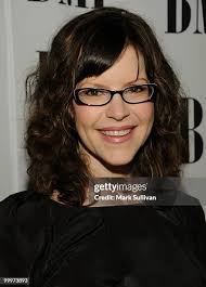 1,390 Lisa Sullivan Photos & High Res Pictures