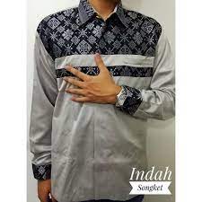 Desain dari beberapa model baju batik pria anak muda dengan lengan pendek juga akan memberikan tampilan yang casual dan terkesan masih segar apalagi jika kamu bisa menemukan sedikit corak dan kombinasi motif yang pas. 40 Trend Terbaru Model Baju Pria Kombinasi Songket Maria Space