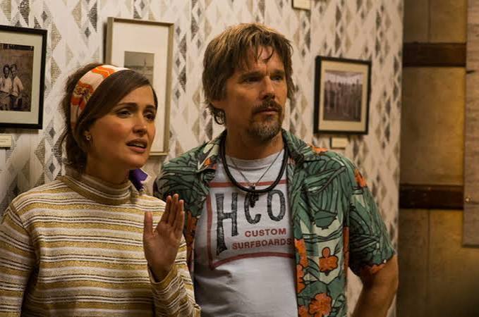 Ethan Hawke and Rose Byrne on the set of Juliet Naked