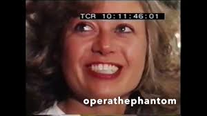 Elaine Paige: 'Evita' opening night newsreel