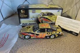 Authentic sponsor logos replicate lifetime series nascar toys nascar collectibles dale jarrett thunderbird 1 die games texaco. Diecast Sport Touring Cars Toys Hobbies 1 24 Dale Jarrett 44 Ups 2007 Nascar Diecast Car By Action