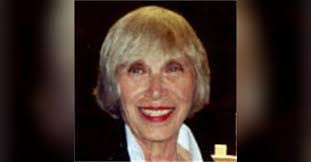 Joanne Hackett's Instagram, Twitter & Facebook