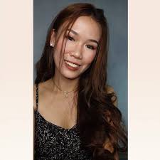 Why has Anthony's socioeconomic background suddenly been included? Is it  still relevant to the issue regarding his affair with another woman? Must  every celebrity scandal drag