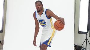 Durant revealed the tattoo in july 2017, shortly after announcing that he was leaving the oklahoma city thunder to play for the golden state warriors. Golden State Warriors Forward Kevin Durant Shows Off His New Tupac Leg Tattoo
