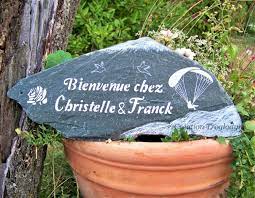 creationtroglodyte creatrice deco jardin et deco maison artisanat fait en france une demande de personnalisation ardo spring sign garden garden sculpture