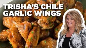 I tried trisha yearwood's incredibly popular snickerdoodle recipe. Sweet Chile Garlic Wings With Trisha Yearwood Trisha S Southern Kitchen Food Network Youtube