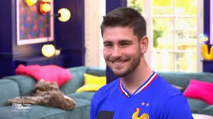 Petit moment pour @julien__lieb au château avec les élèves de la nouvelle  promo de la @staracademytf1 , #staracademy #starac #staracademy2023 #julien  #julienlieb #julienliebermann #julienstaracademy ...