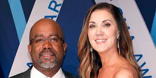 Darius Rucker and Wife Of 20 Years Decide to "Consciously Uncouple"