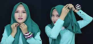 Hasil gambar untuk tutorial hijab sehari