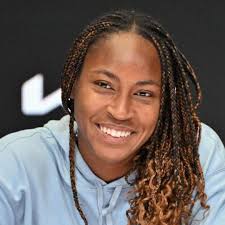 incase no one greets u today, happy gf's day pretty🍥✨💐