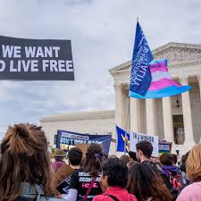 The 2010 term of the supreme court of the united states began october 4, 2010, and concluded october 1, 2011. These 7 Supreme Court Cases Could Have Huge Implications For Americans Vox