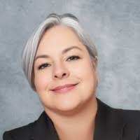 Nanette Peck's Instagram, Twitter & Facebook