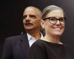 Travis Robinette's Instagram, Twitter & Facebook