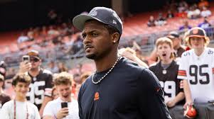 Deshaun Watson announces father's death days before Browns' season opener