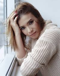 Maeve Ramos's Instagram, Twitter & Facebook