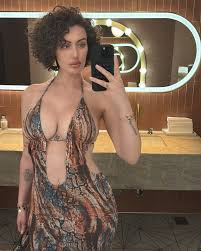 franncchii • Threads, Say more