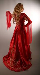 Hurrem Sultan Kina Gecesi Kiyafeti Bindalli Kaftan Ozge Bindalli Kaftan Modelleri Ceyyiz Com Resmi Elbise Victorian Elbiseler The Dress