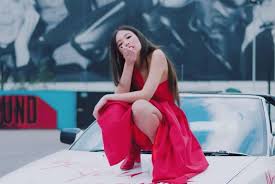 Blackpink S Jennie S Solo Is The 1st K Pop Female Soloist Mv To Hit 300 Million Views Blackpink Blackpink Jennie Kim Jennie
