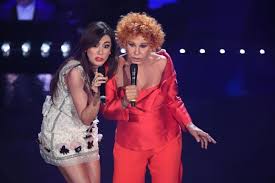 Ornella vanoni lyrics with translations: Sanremo 2019 Per Fare Un Albero Ci Vuole Ornella L Espresso