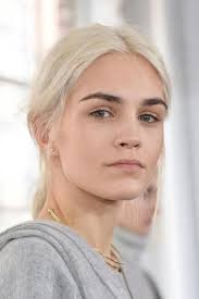Image Result For Brown Eyes Platinum Blonde Hair Blonde Hair Dark Eyebrows Platinum Blonde Hair Bleach Blonde Hair