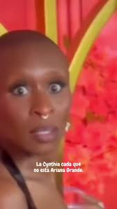 La obsesión de Cynthia por Ari en la música