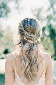 A Romantic Spring Editorial At El Chorro For All The Desert Loving Brides Bridal Hair Inspiration Wedding Hair Pieces Hair Pieces